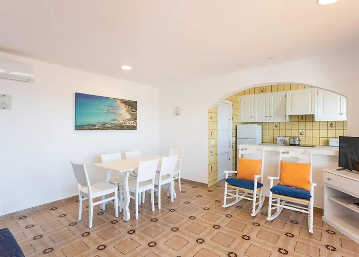 Lucas - Magnificent Sea Views * סון באו